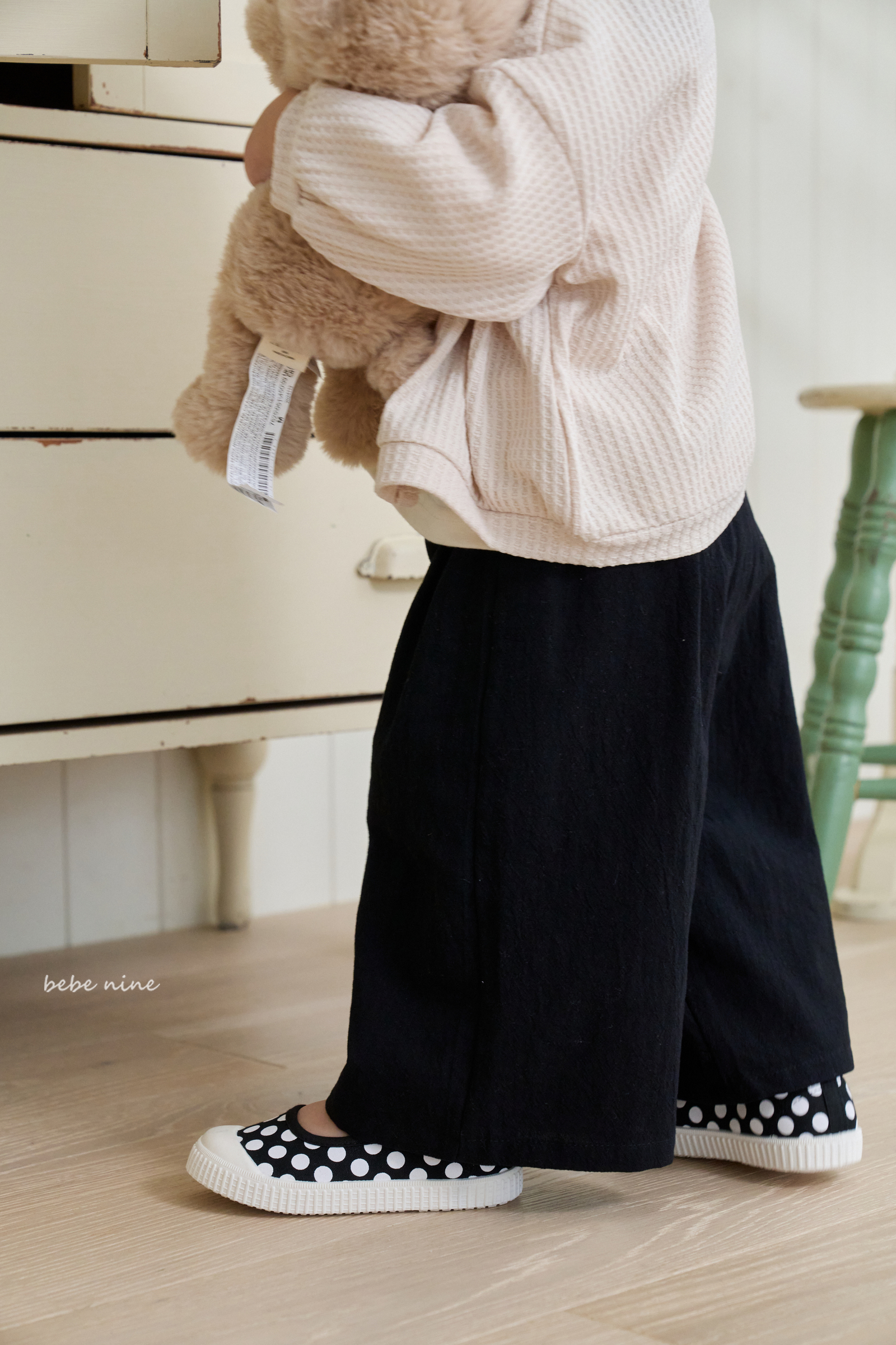 2_카일루즈팬츠_모델사진1