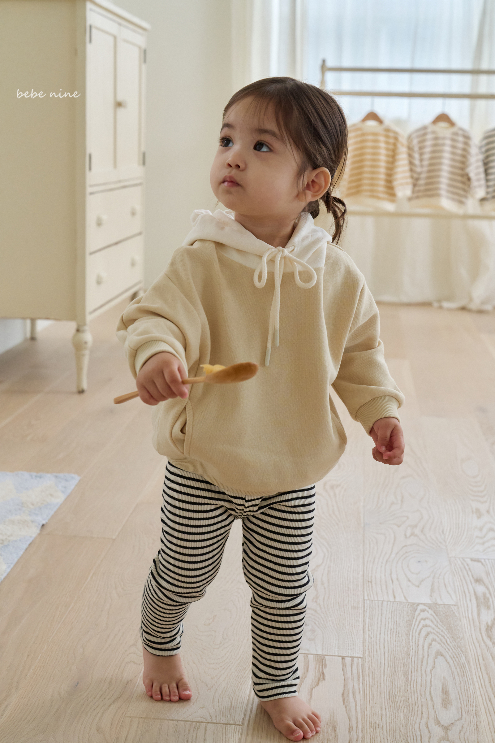 2_빌리후드티_모델사진2