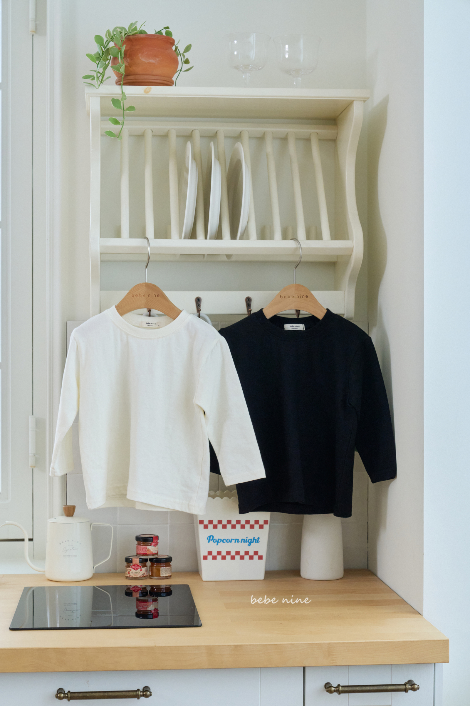 3_베이직무지티_디테일컷1