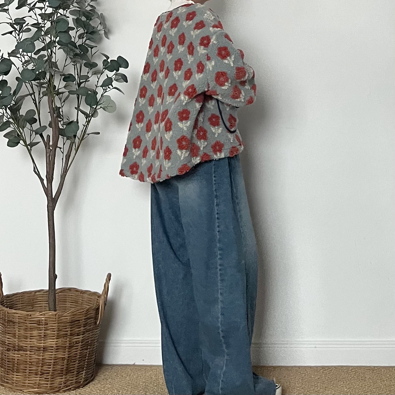 75B3FFF9-42A2-4555-93CC-EADF4C1B4FC4