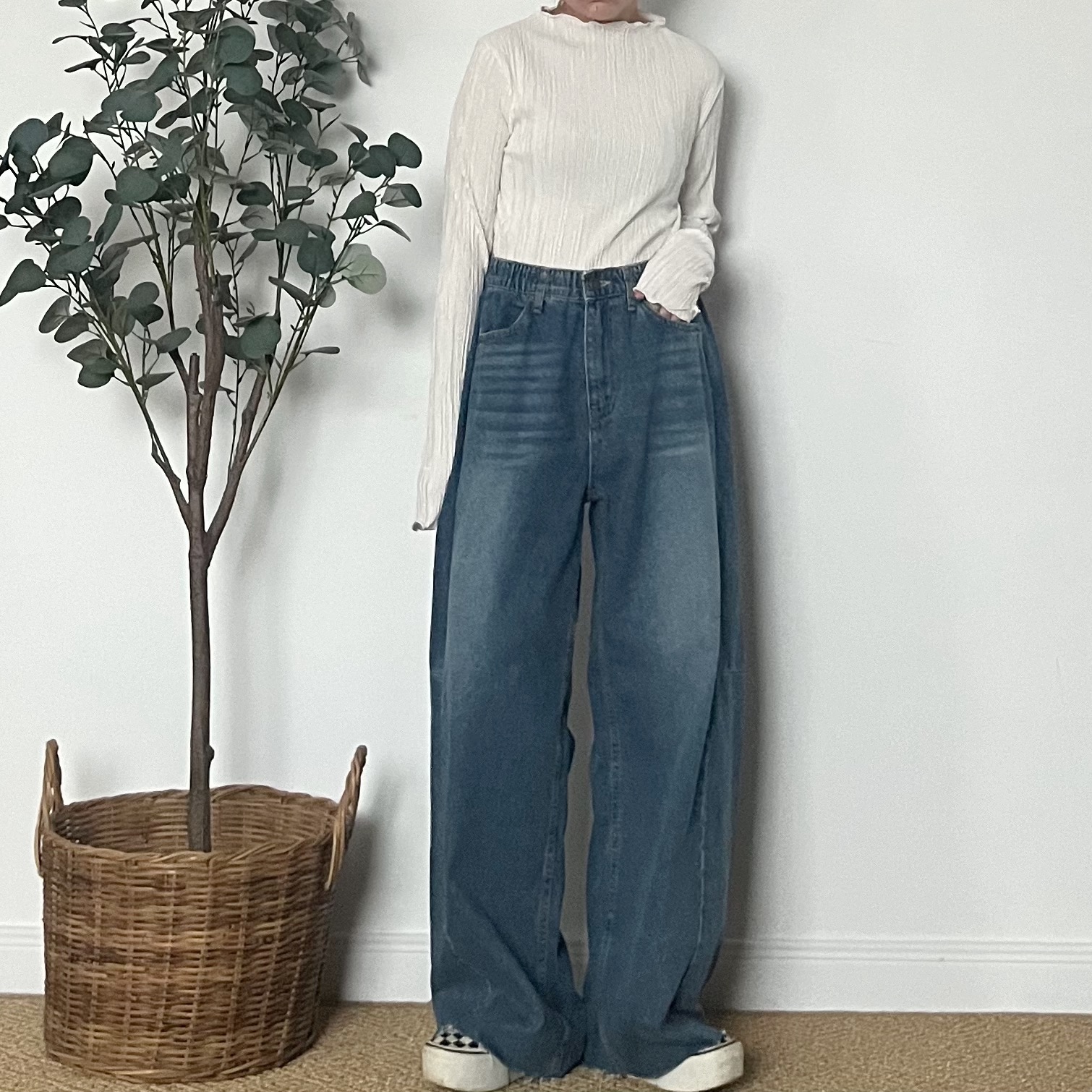 55CA82A4-836E-4DF3-873E-DF31B3DEA02E