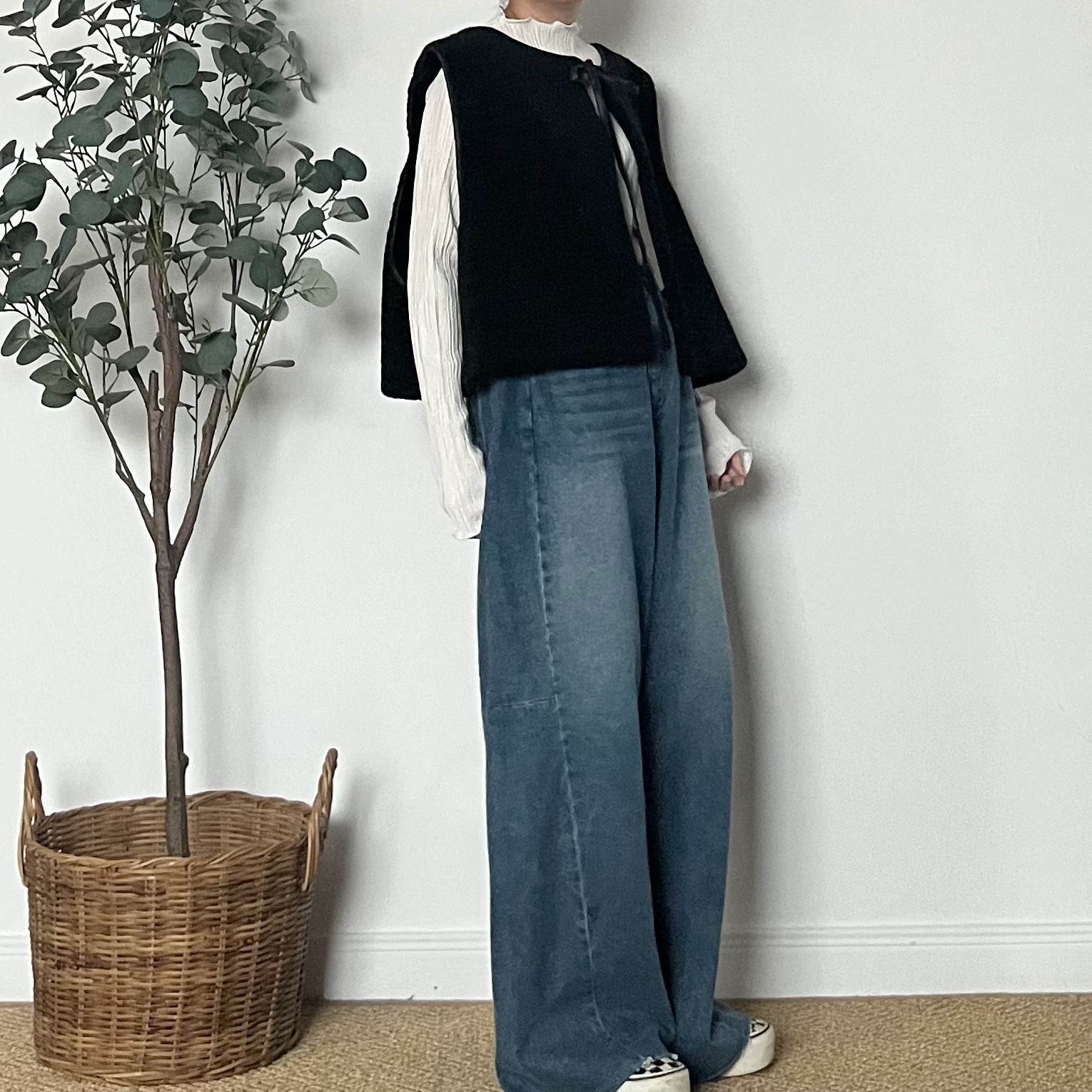 DAAC5D34-14D3-4D3B-8106-73CCD9AC4AE1