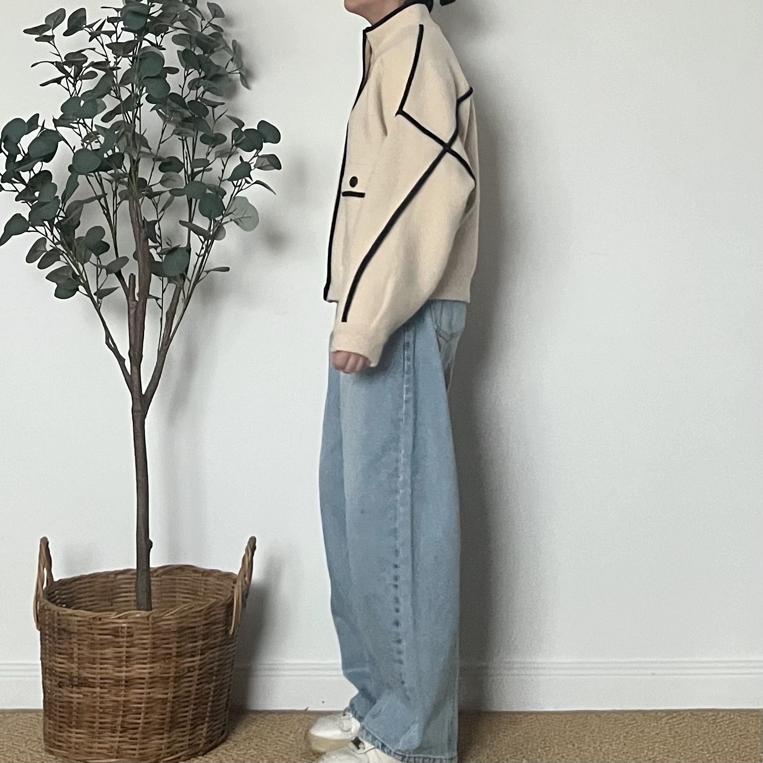 6AE582AE-F332-4596-93BF-87F298F79A91