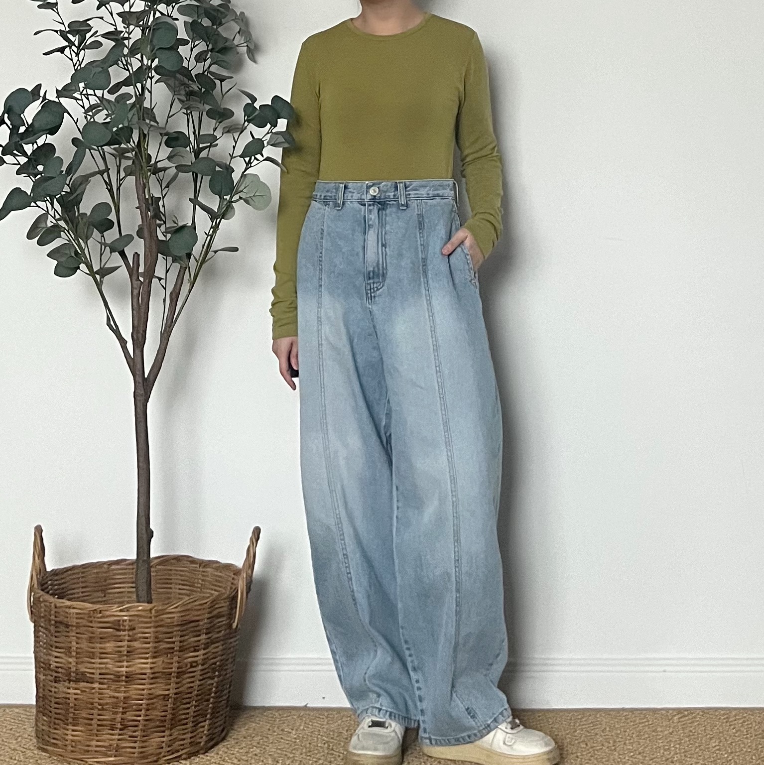 14CD46EE-A5F7-4083-A71D-E0777DD49505