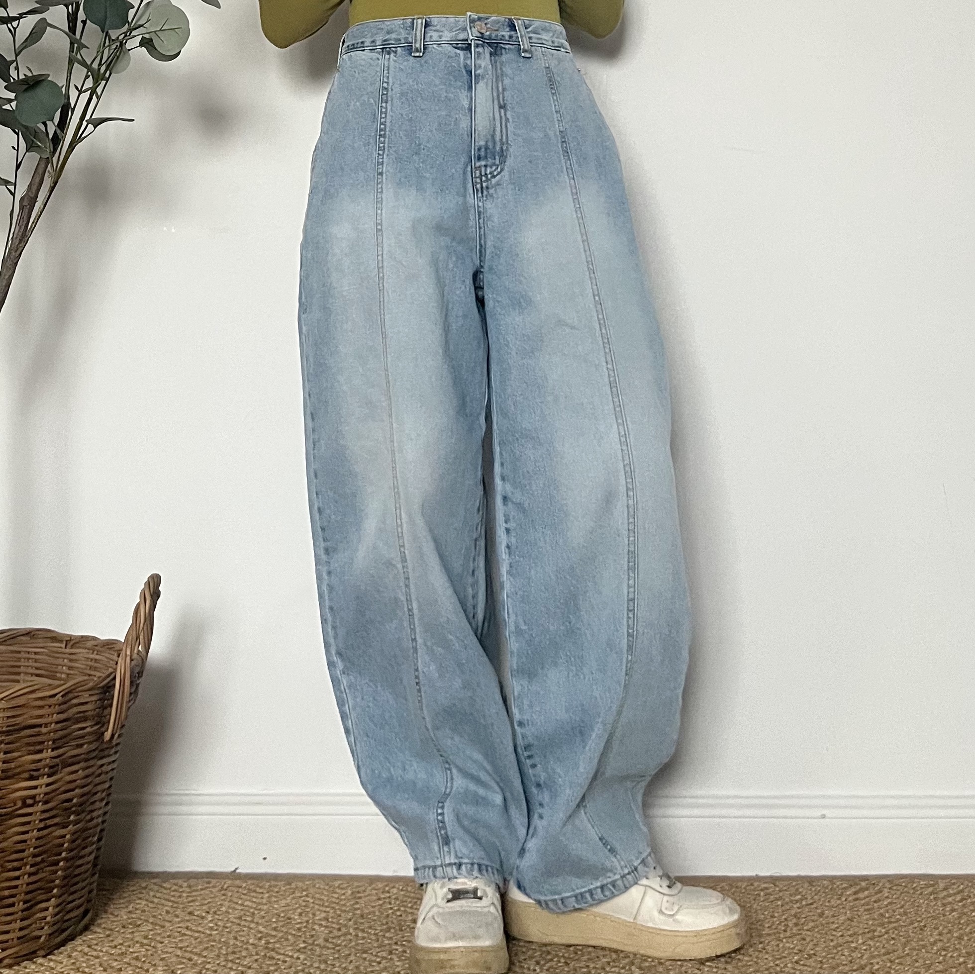 85A90AB0-F50E-4479-8224-0488E51945A4