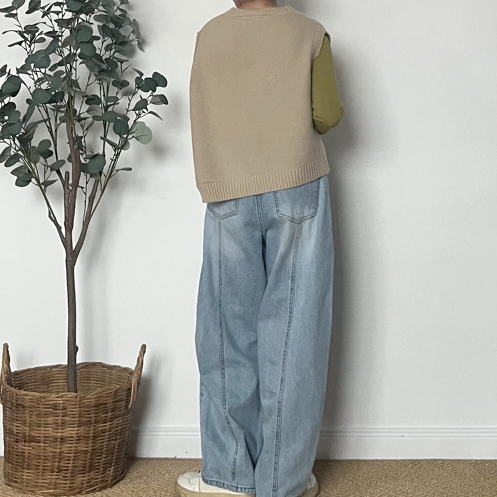 4958FC98-1A0A-479E-9B9E-EAF3F49439F4