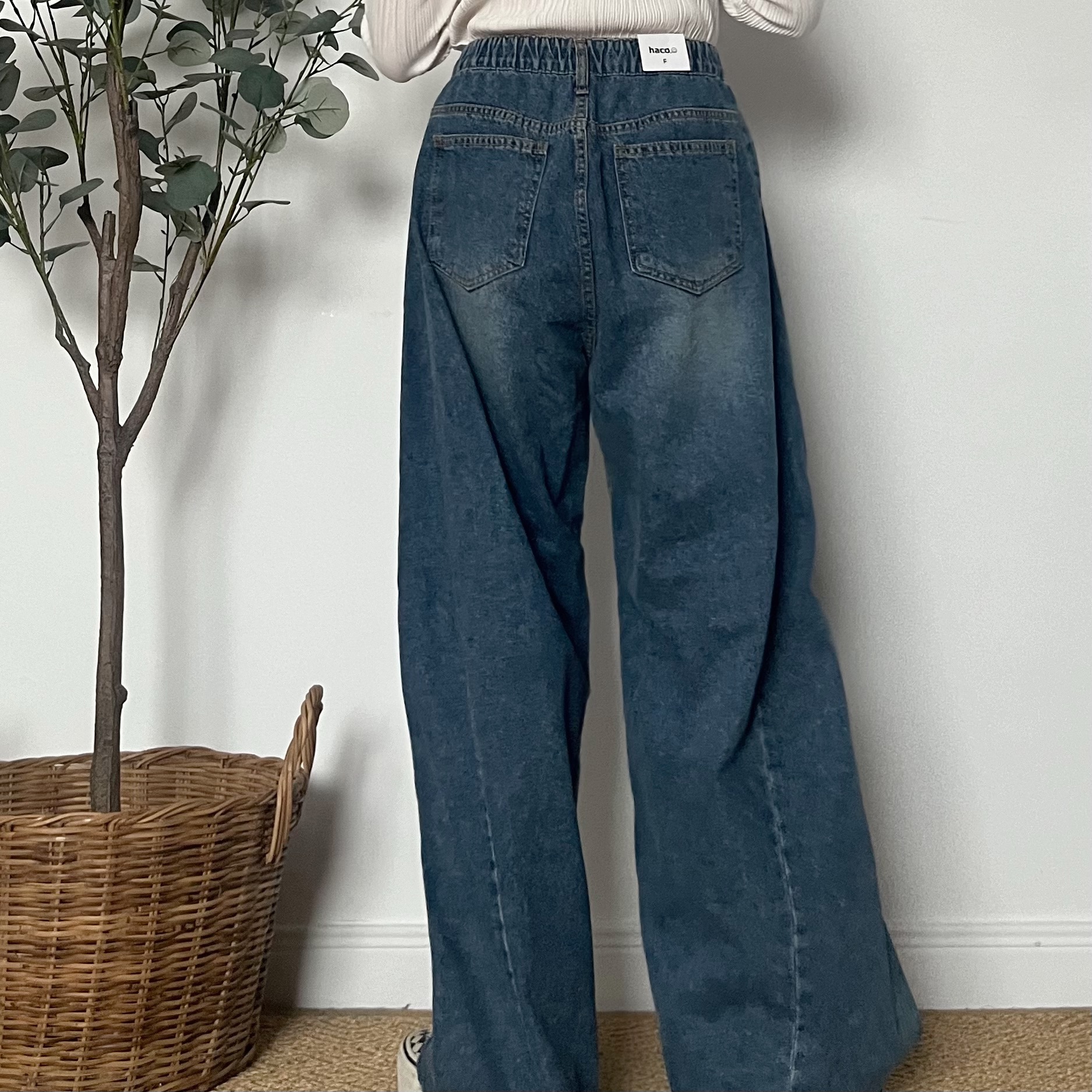 B0979D28-4F8F-4CEC-8CD1-0AFB4F45E167