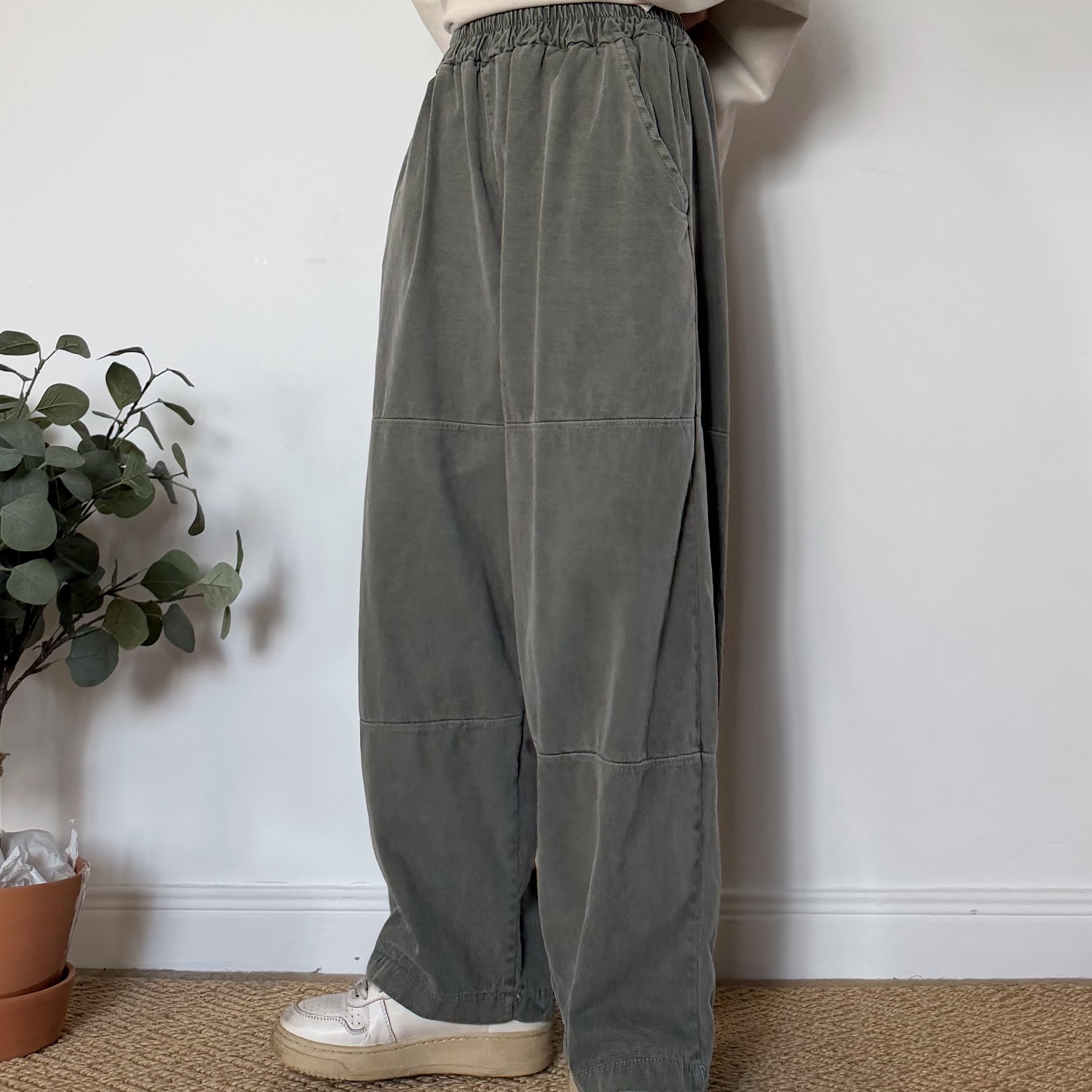 CAF37424-89CB-4613-BB79-C5E28D5B782A