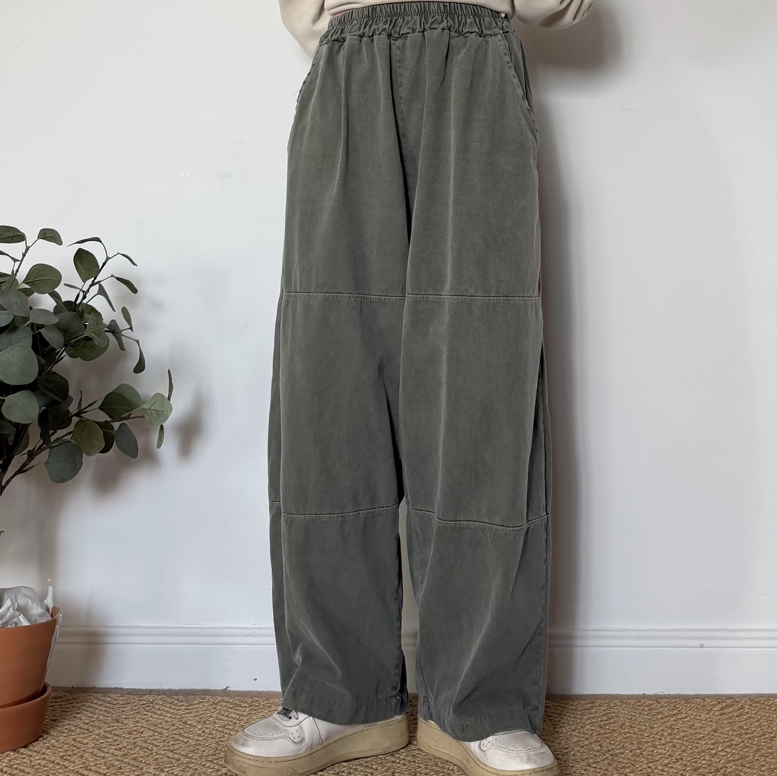 B0800FF3-5804-47DC-BF1E-07B307F8D202