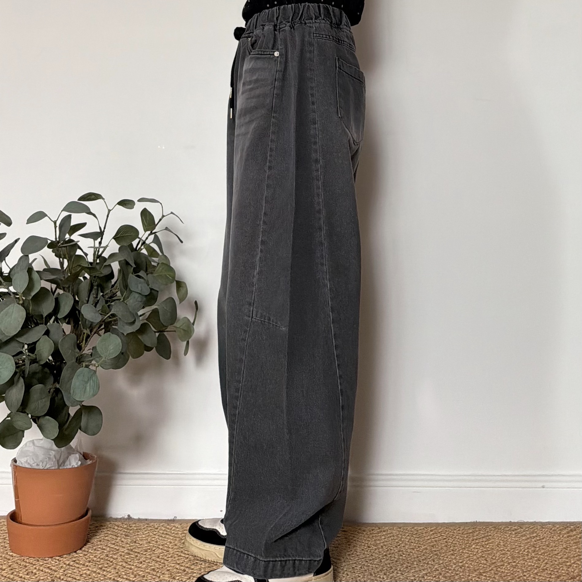 D4ECF9FA-C624-447A-ACA7-30F53B47CDAB