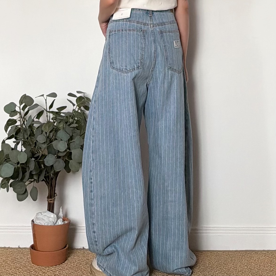 AA6547E3-D13B-4353-91CE-7E361801A050