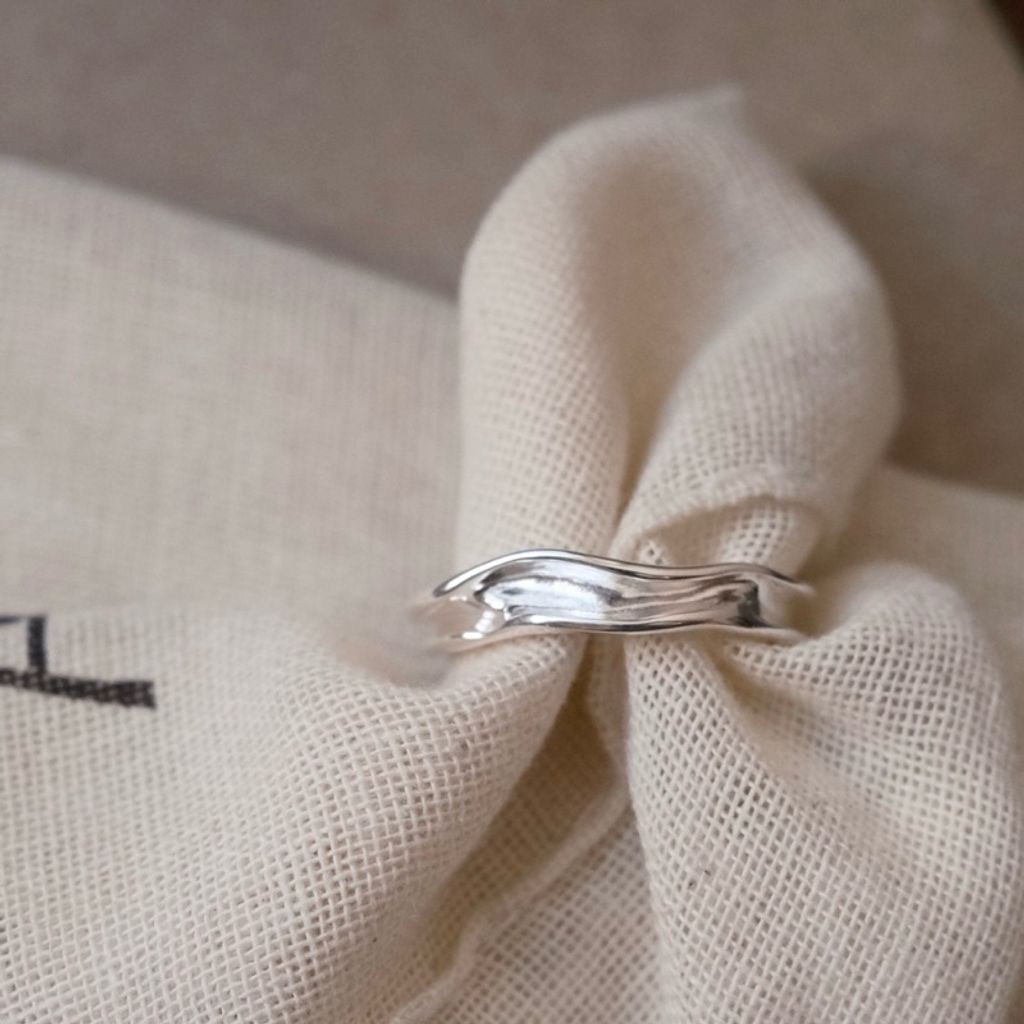 tw-11134207-7ra0g-mb3kf0w9mmagb4