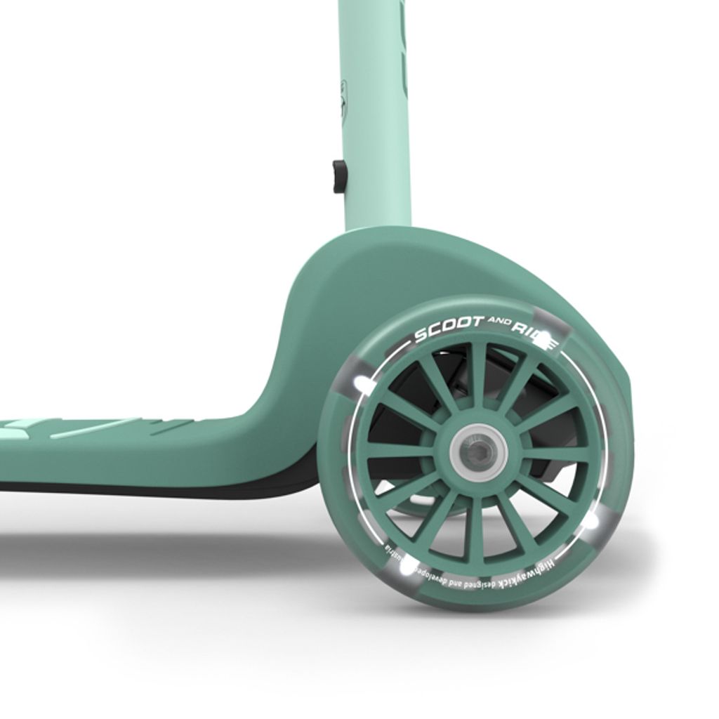 HWK3S-FOREST-CLOSEUP-WHEELS-002-103.22