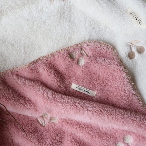 CHERRY-fur-blanke-1