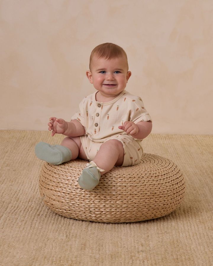 QM-SS25-D2-STUDIO-EXTRA-CROPS-_0 (1)