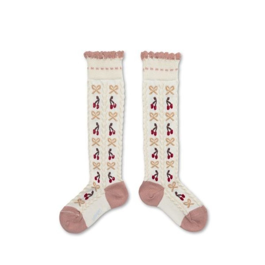 2651_037_cerise_chaussettes_haut