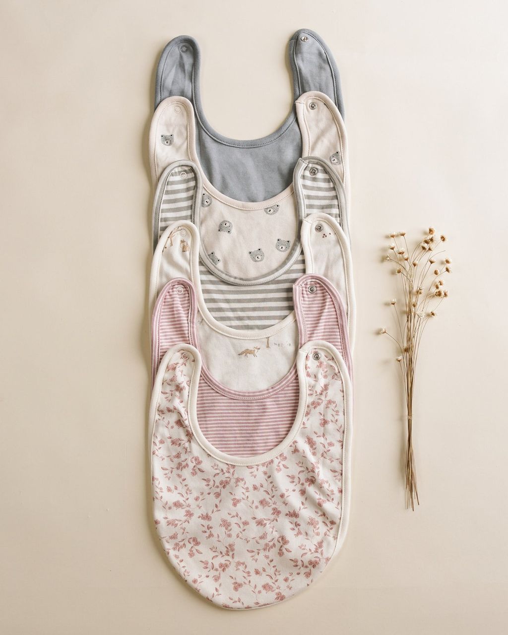 QMAW25-D1-STYLED-FLATS-WEB-20