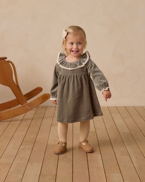 QM-AW25-D3-STUDIO-WEB-156