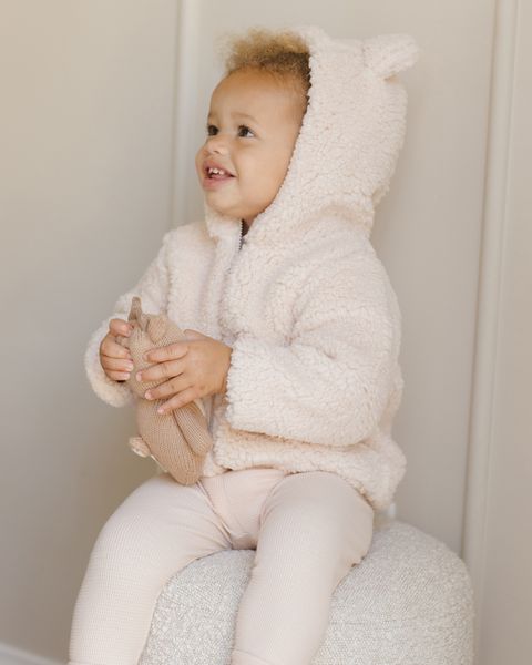 QM-AW23-D3-LIFESTYLE-WEB-320