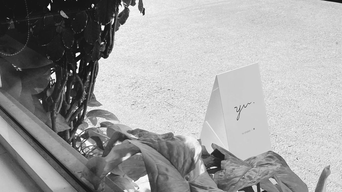 YU 靈感誌 Vol.1：我們是誰？從風格時裝到質感日常的穿搭哲學