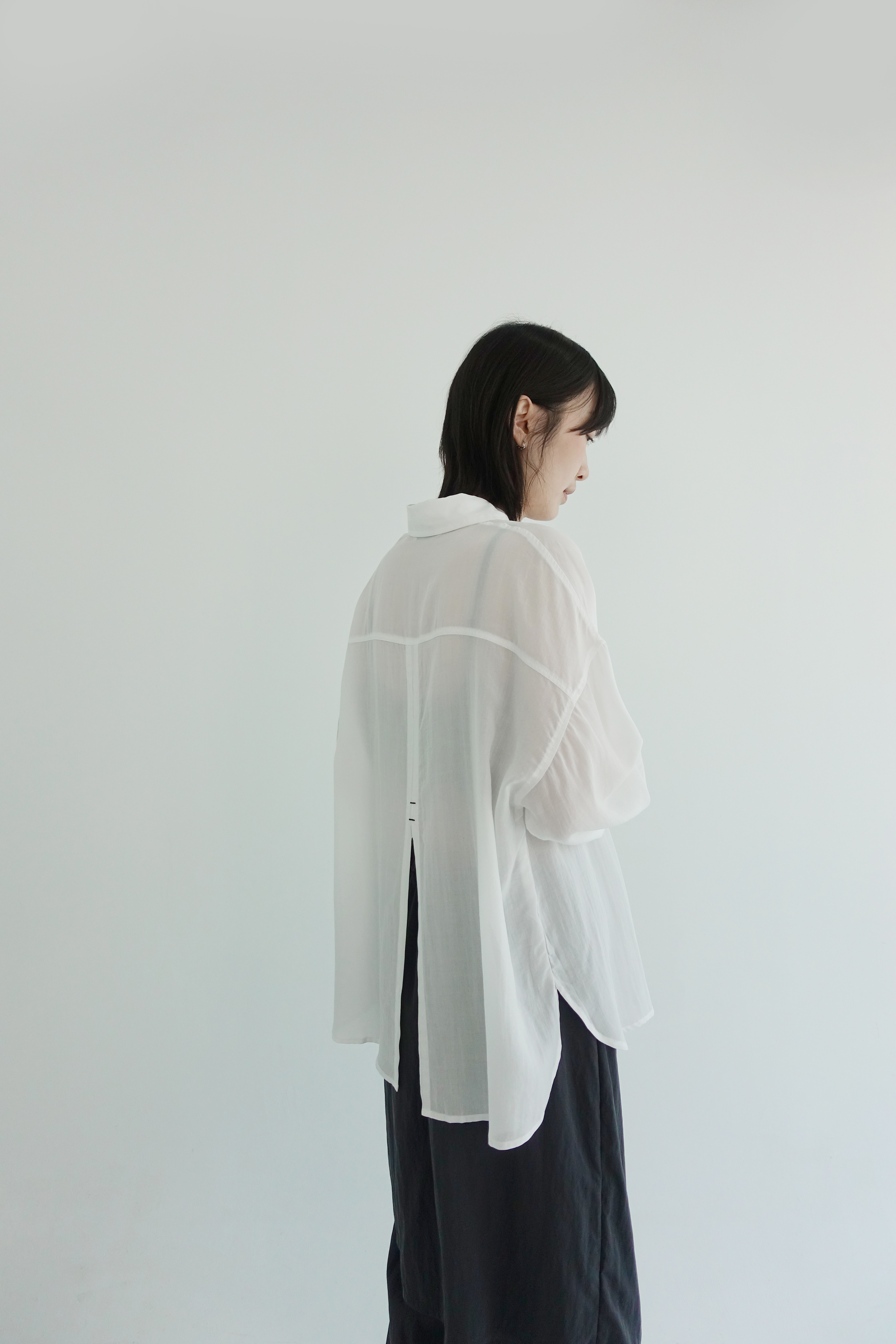 soft-back-slit-shirt-white