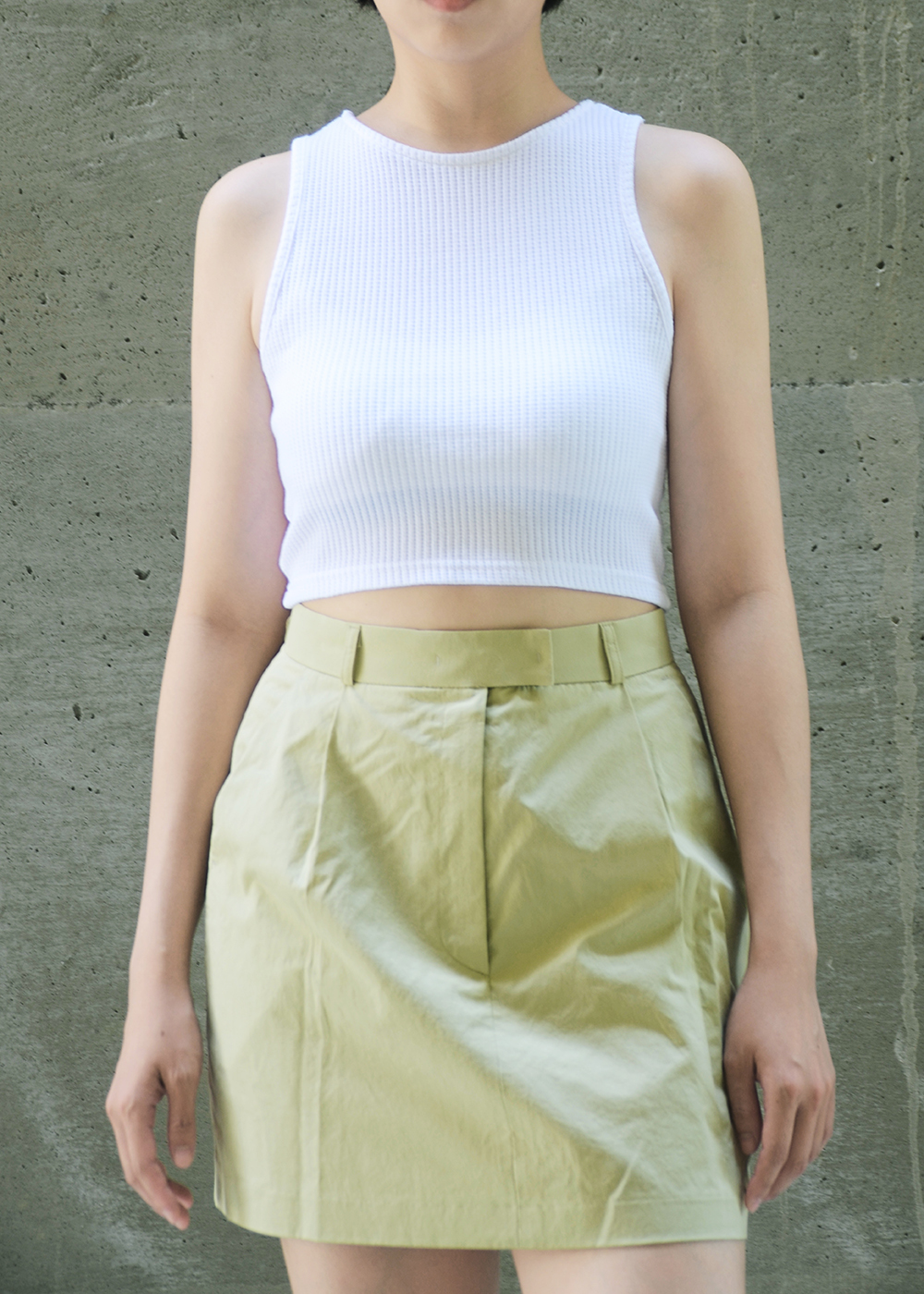 28.無袖坦克上衣（白）,挺版短裙_工作區域 1