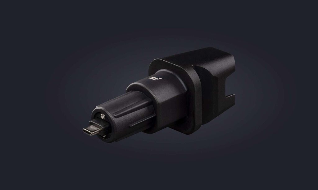 Product_Page_top_banner_QR2_BS_Type_C_black_Rear_angled_1280x1280@2x