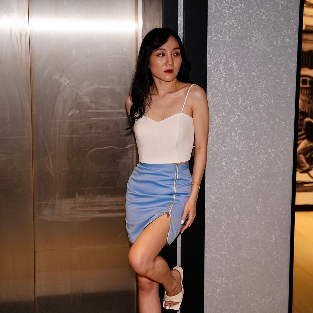 88A645E2-347D-4A5B-BA7F-2DAAEB34D8F1