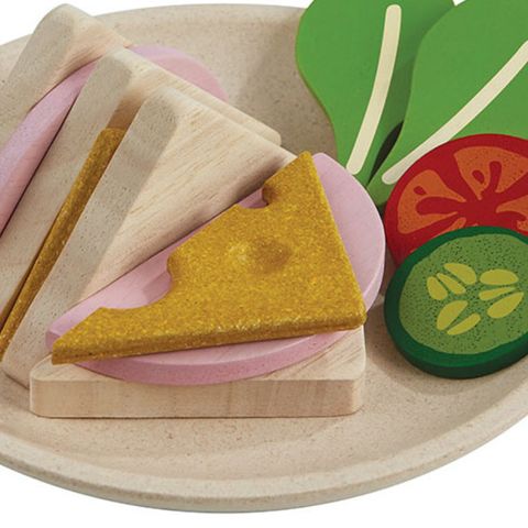 plantoys-sandwich-on-a-plate-3612-3