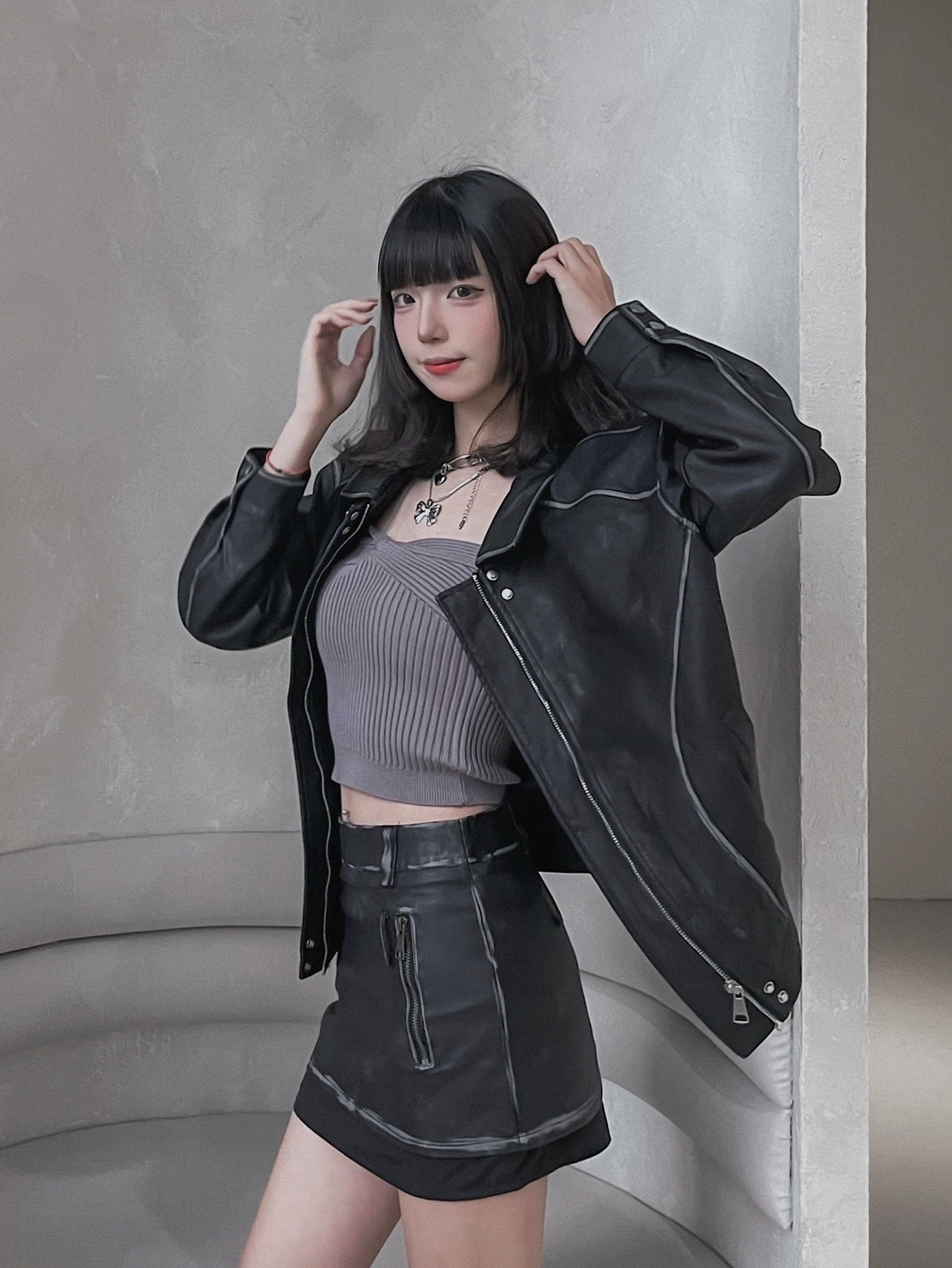 0AEF0B31-86E0-4E15-A689-B786C18E3A66