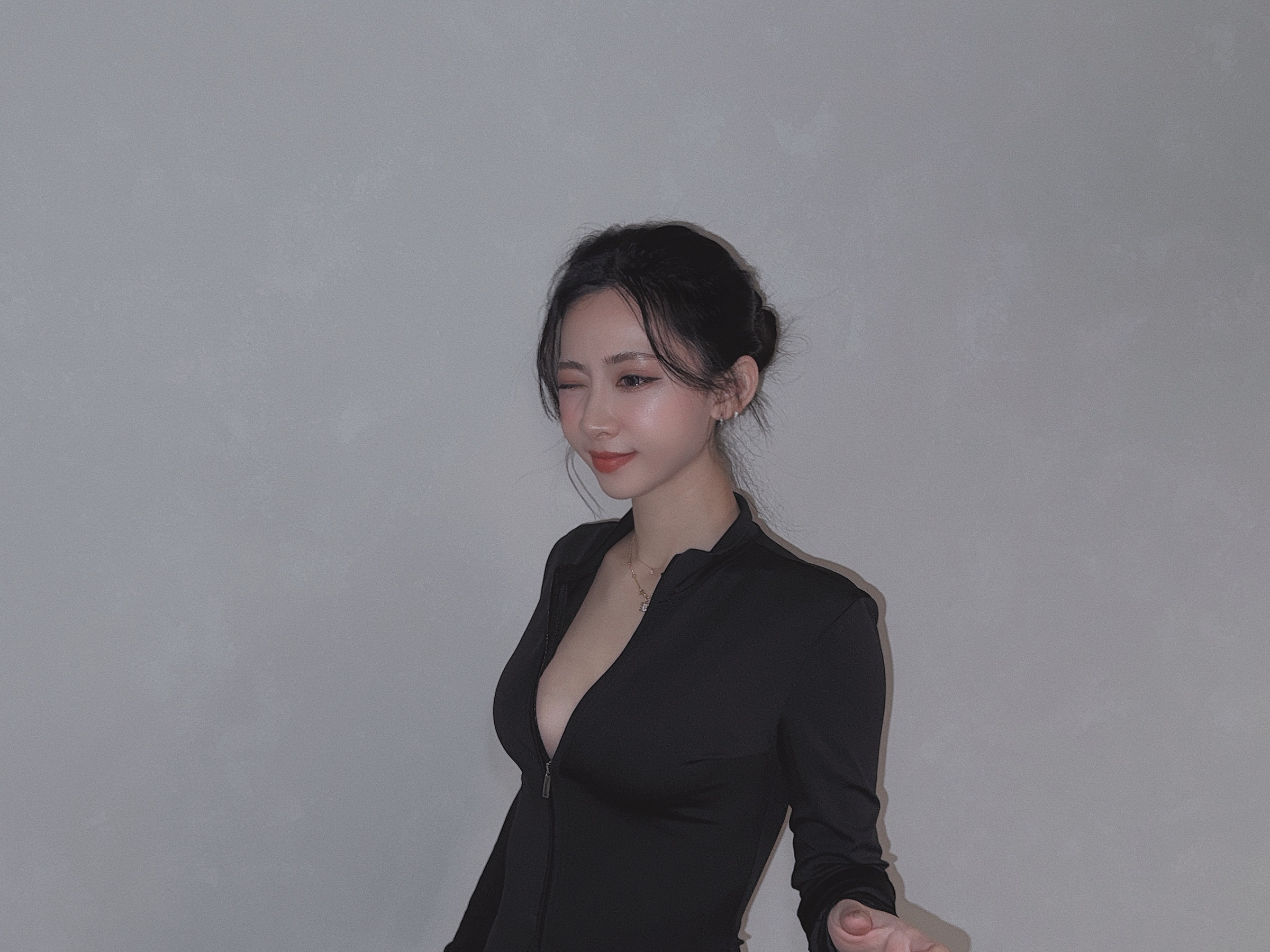 79DC9FE4-AFF3-4123-A973-5159B3744A4E