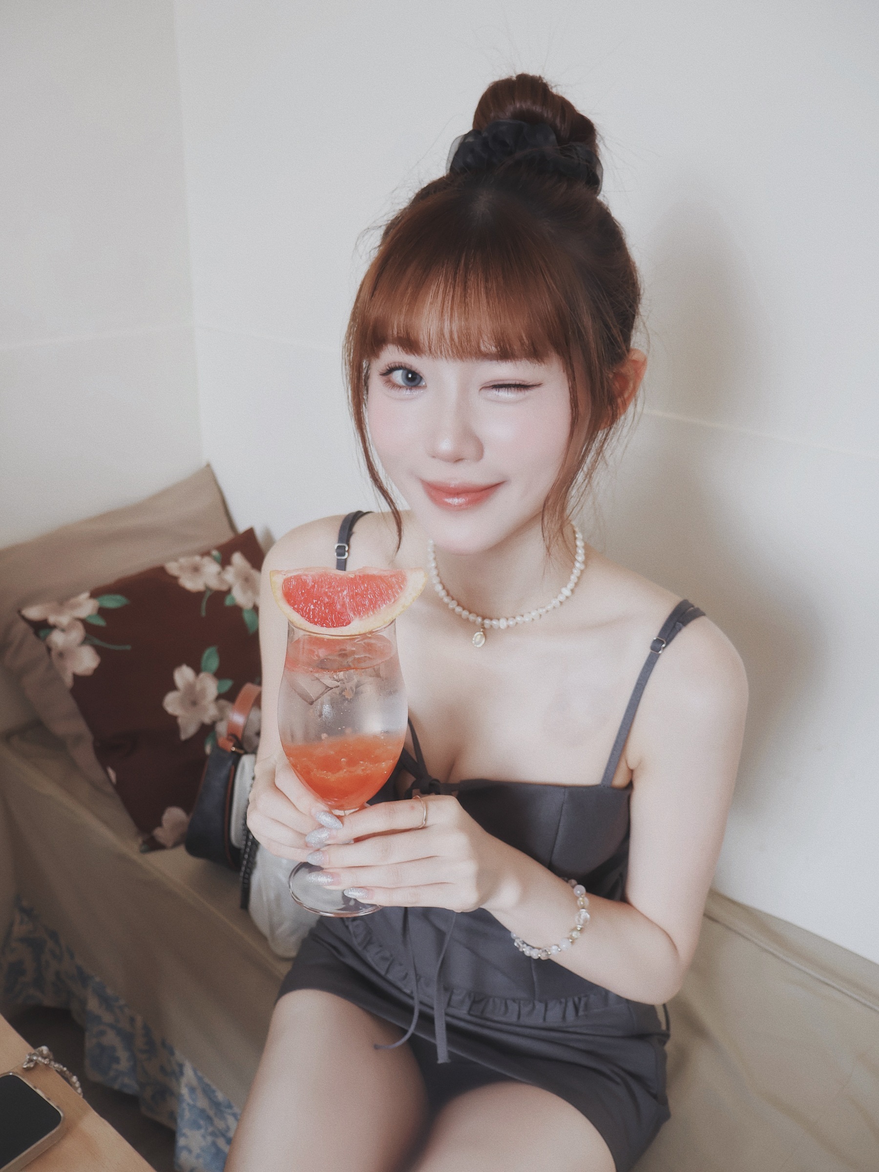 2CC87293-E312-46D5-B73B-3FFD3095615E