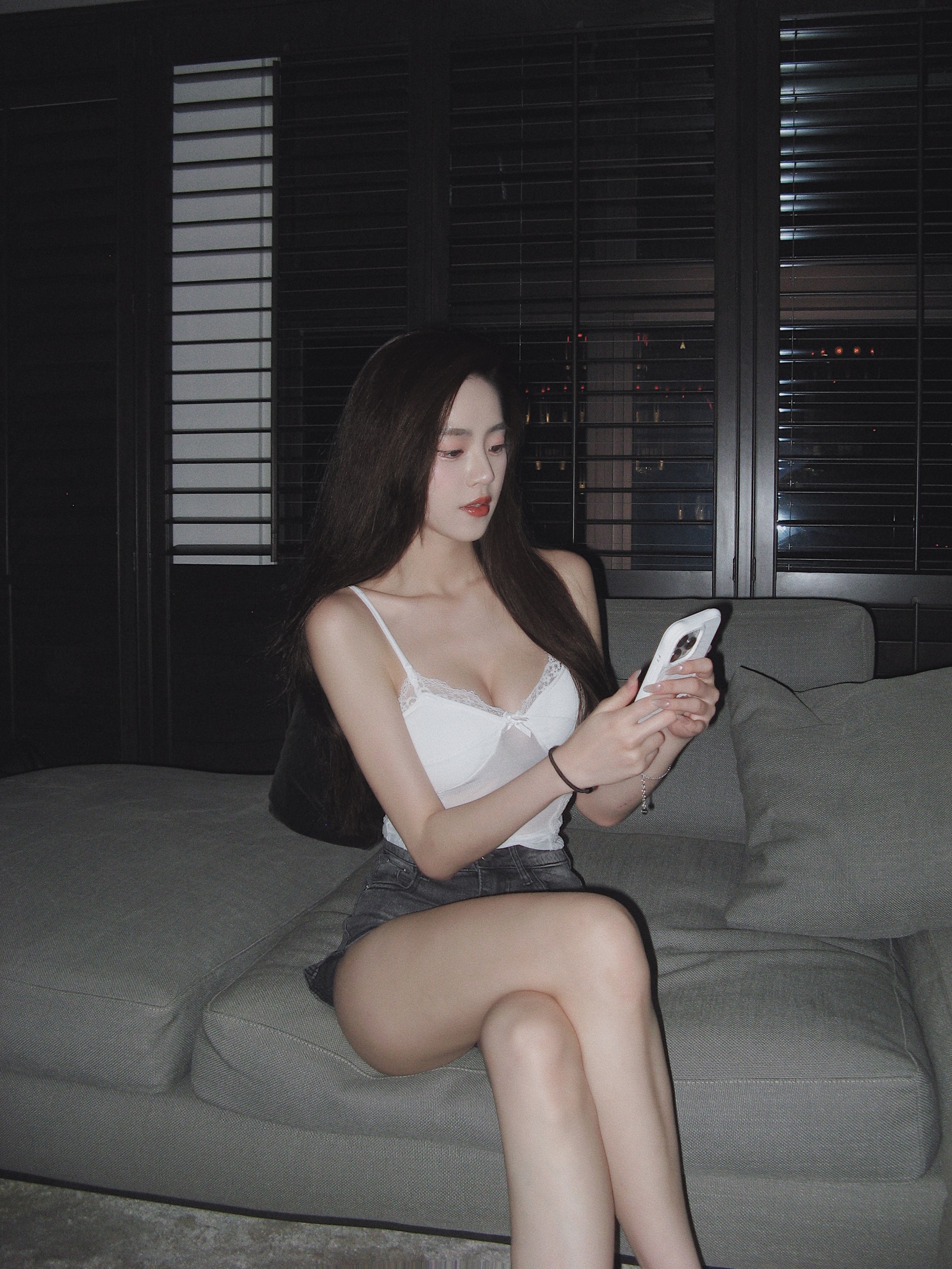 C934C550-C2CF-424E-BED3-44E8C6740BEE