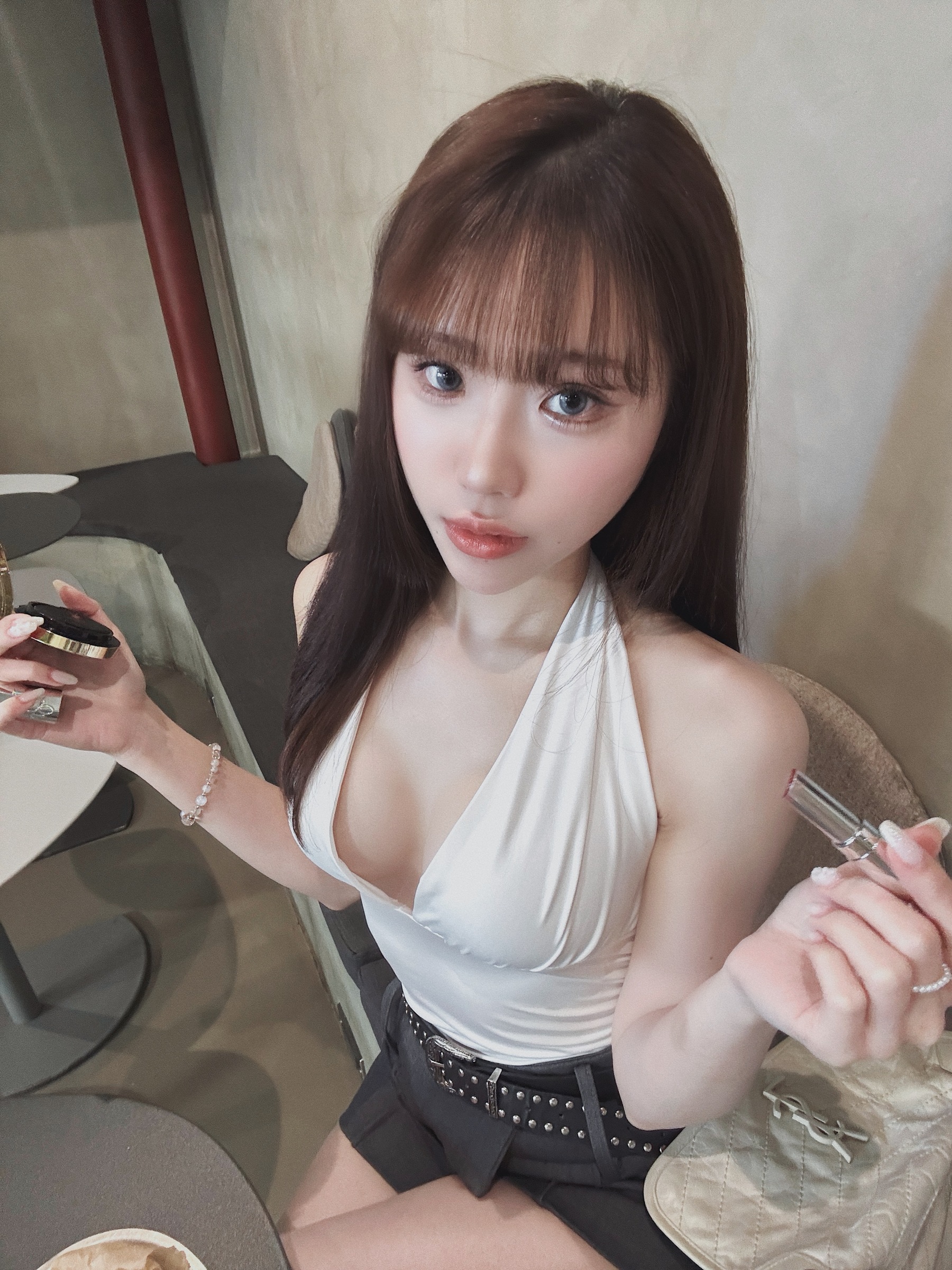 15A0E692-F4FC-4966-8D5D-F6FE5DD6AED8