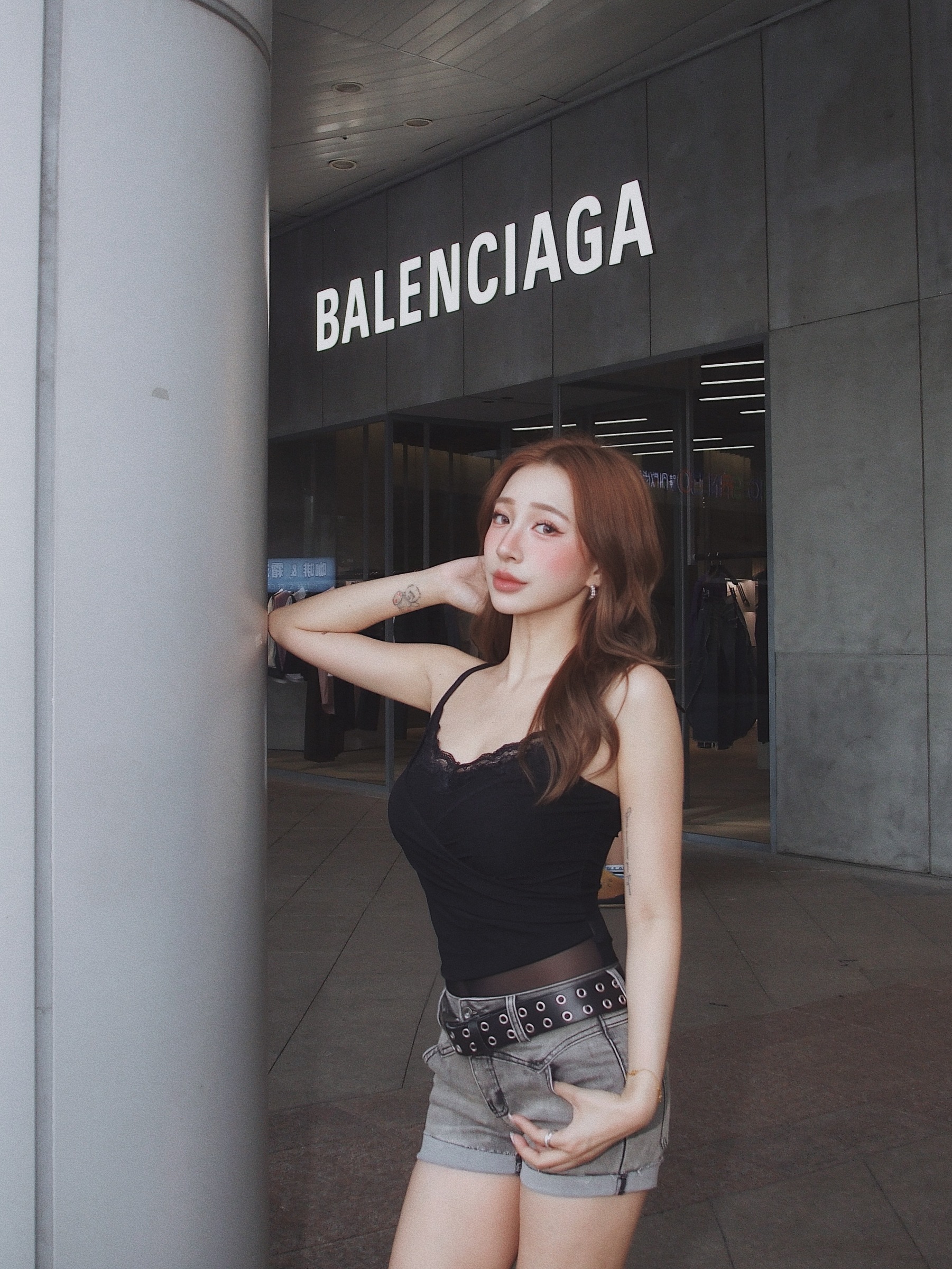 C4B2C950-04DD-4922-B4D7-0745EA62B991