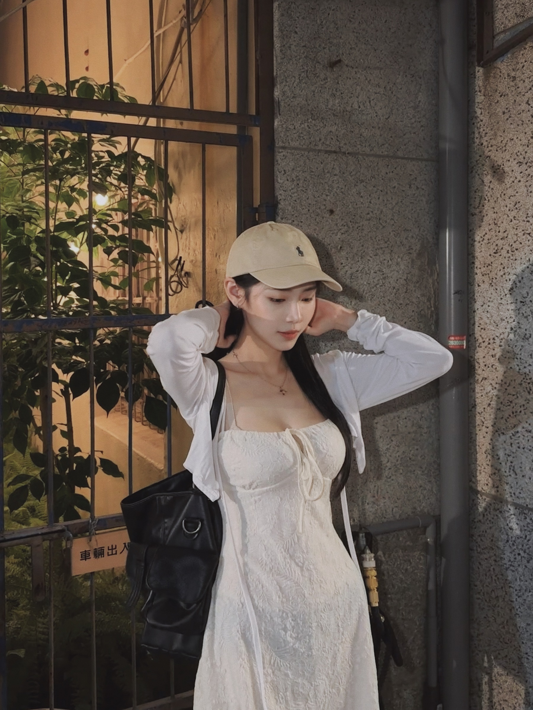 3FA2F925-3F46-405F-A365-A31E67430AFE
