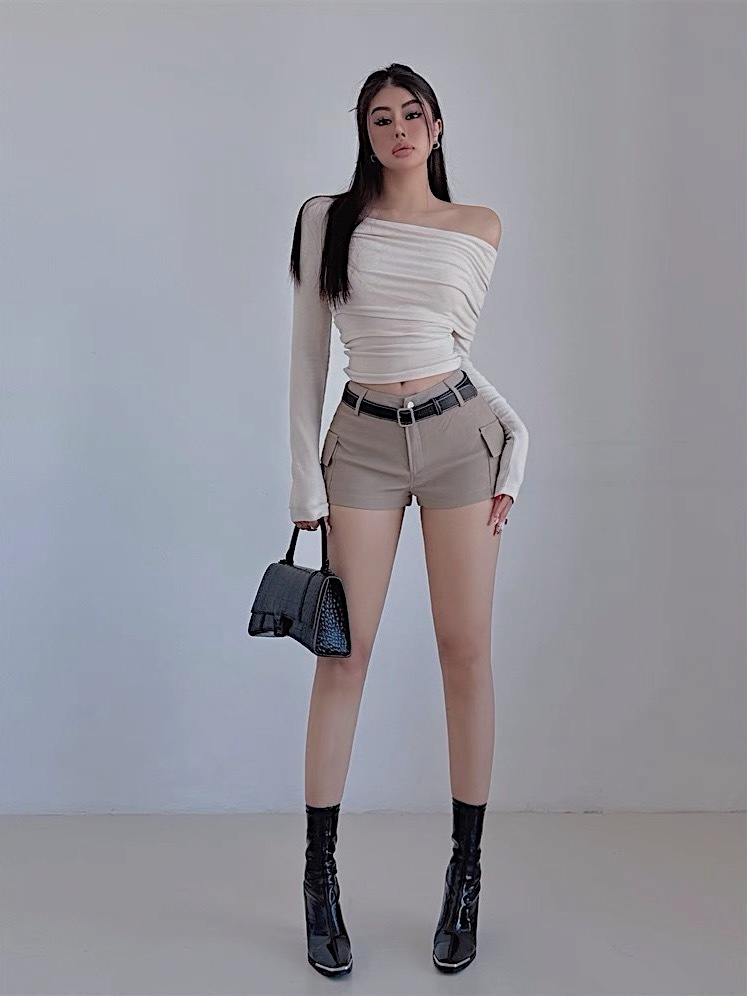 4755FD9E-ABE2-4591-B728-6D0B2CE7D6E8