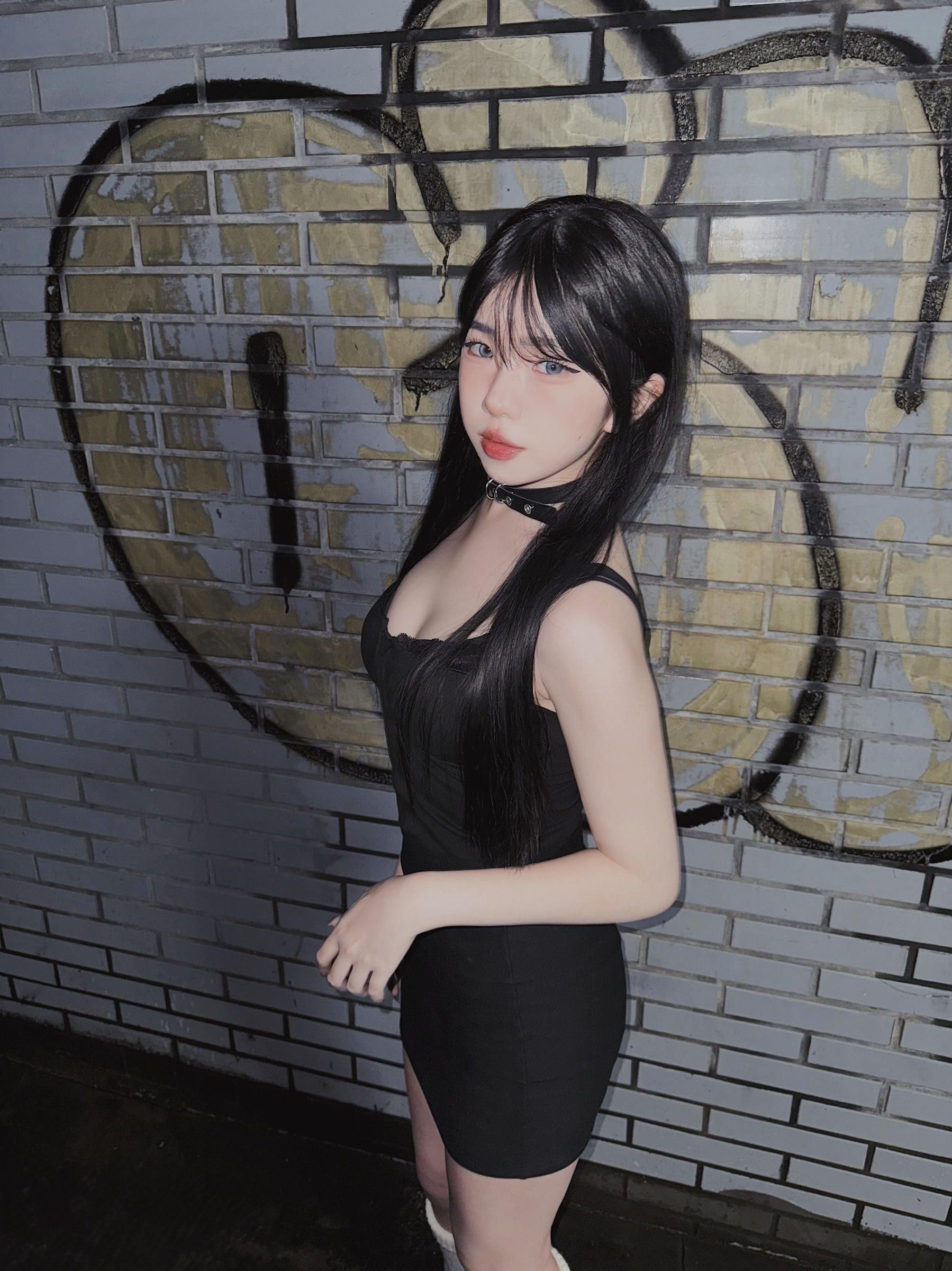 0FA56AD3-413F-4727-B868-A8E2F522147F