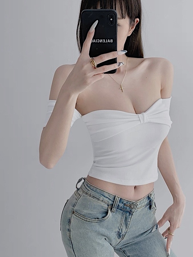 EDA7A648-5194-4184-9AD4-669290FACB1F