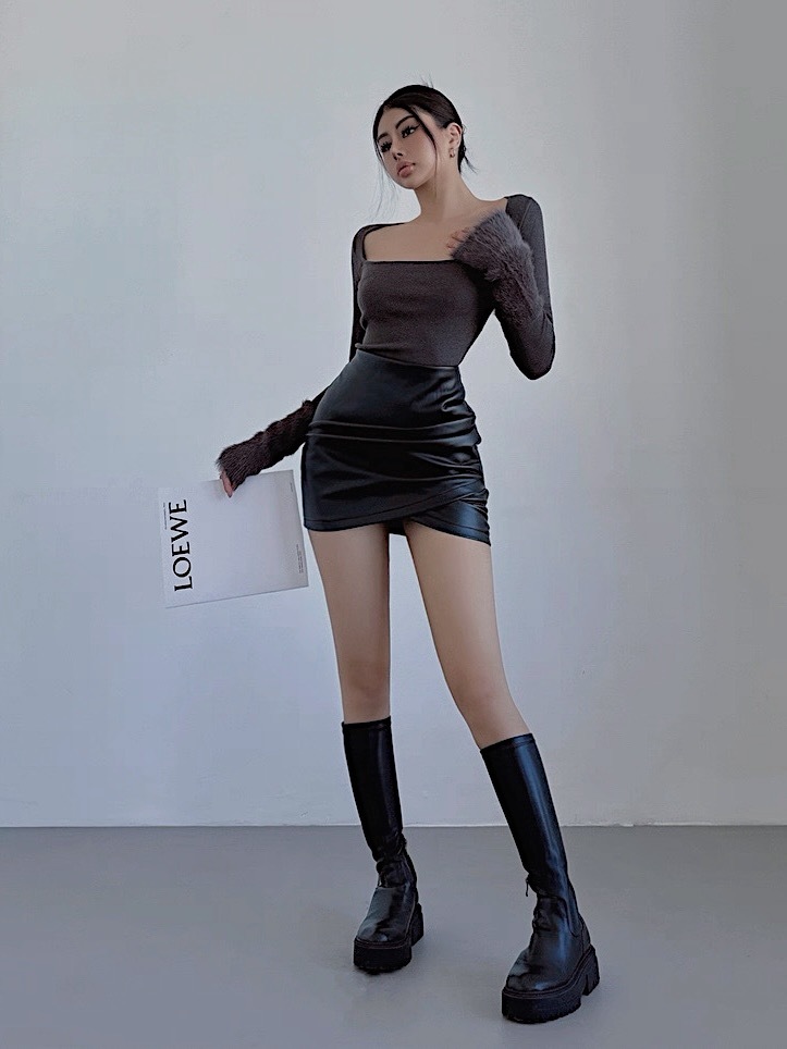 E6641ECB-F66B-4772-80BC-01CEF22F1770