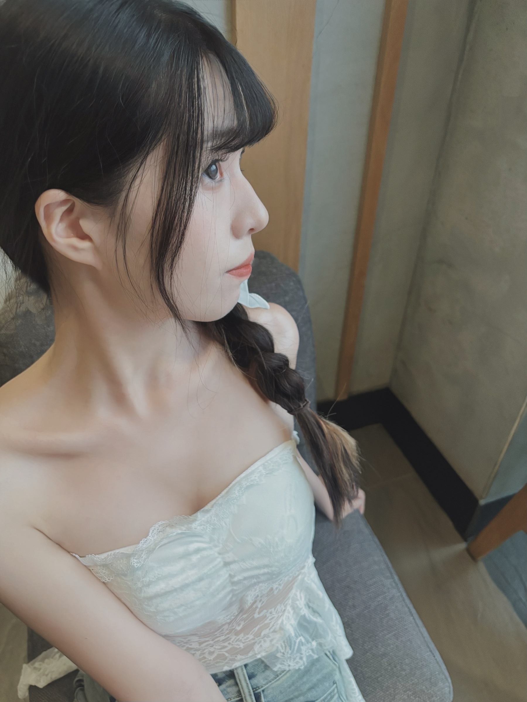 AAF00A6E-841E-4CA2-883F-18A5A8D3C2C7