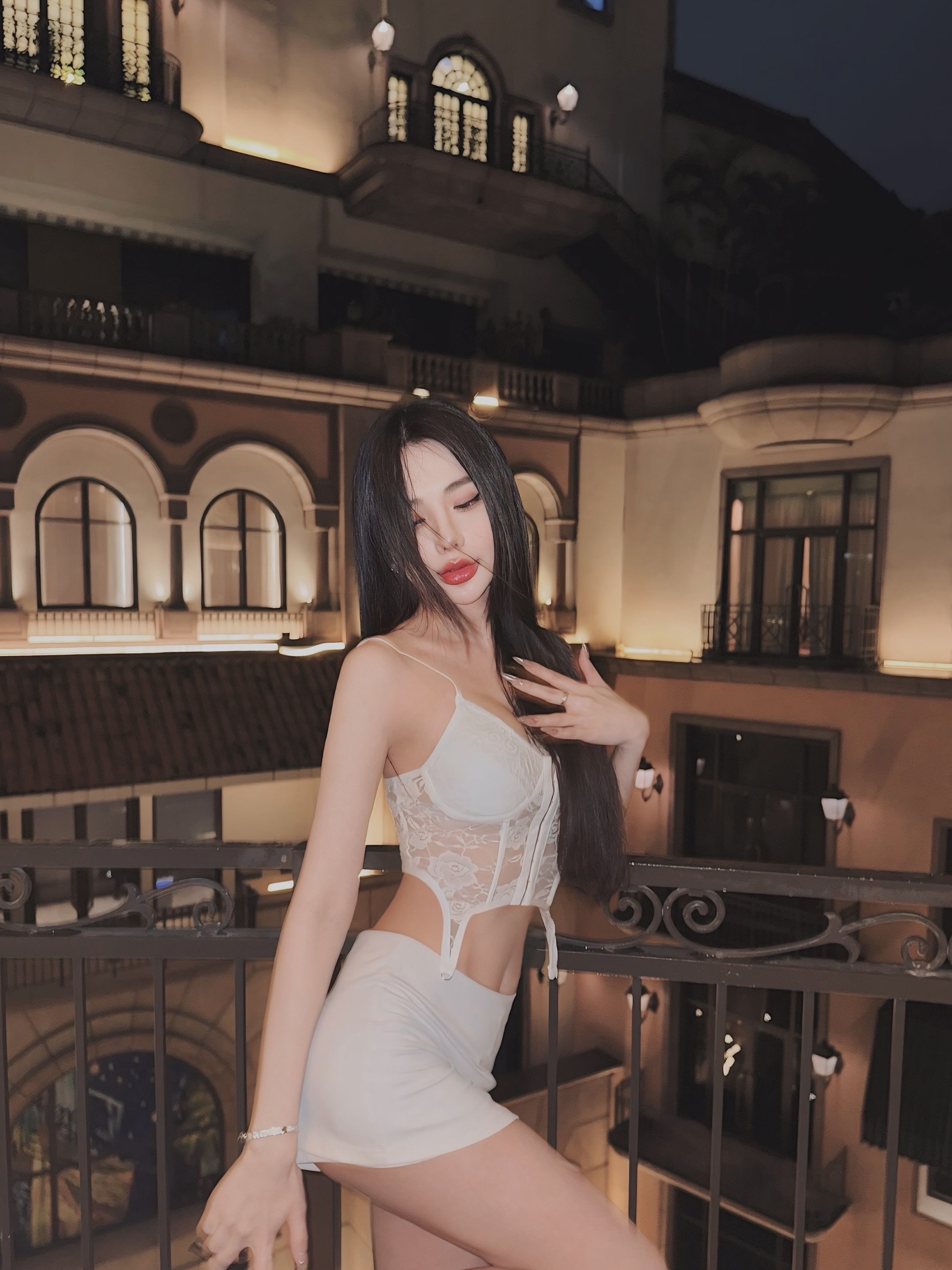 58DCFDDF-91BE-4D07-8A70-F879CBFA2EB1