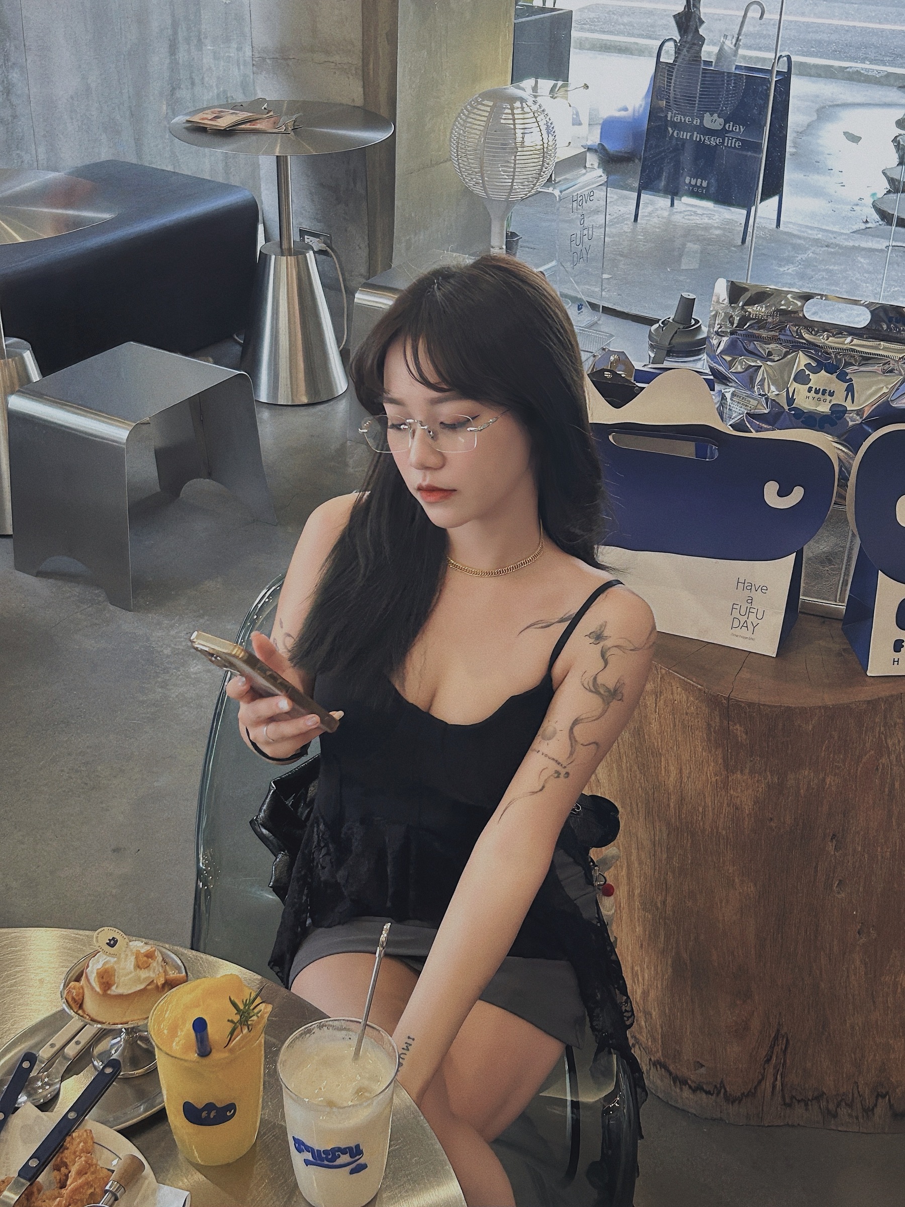 E834E731-7231-47A2-AD28-12CC73F6BC6E