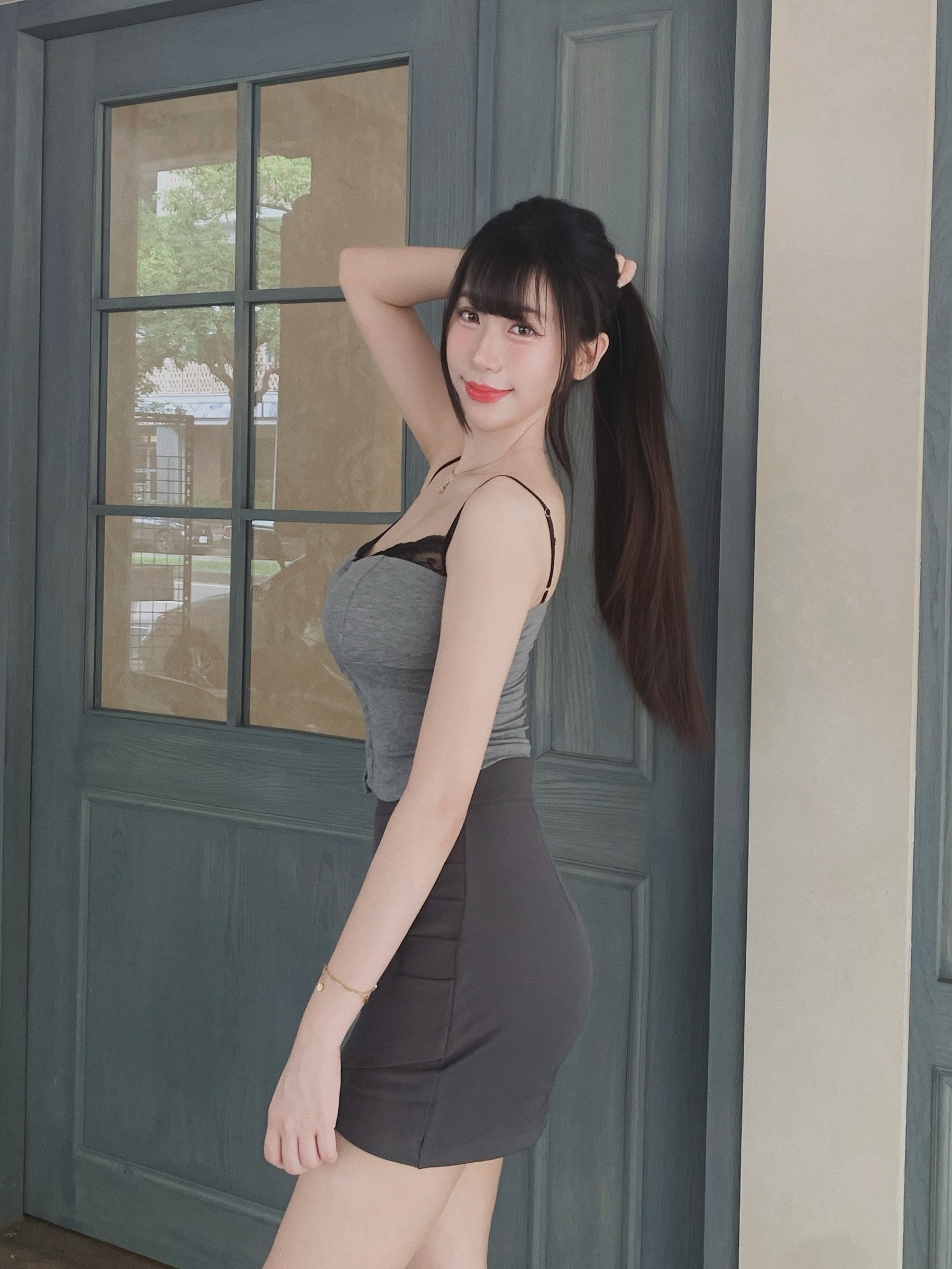 B6E1BF37-04F9-4079-A124-14E20EE75CDC