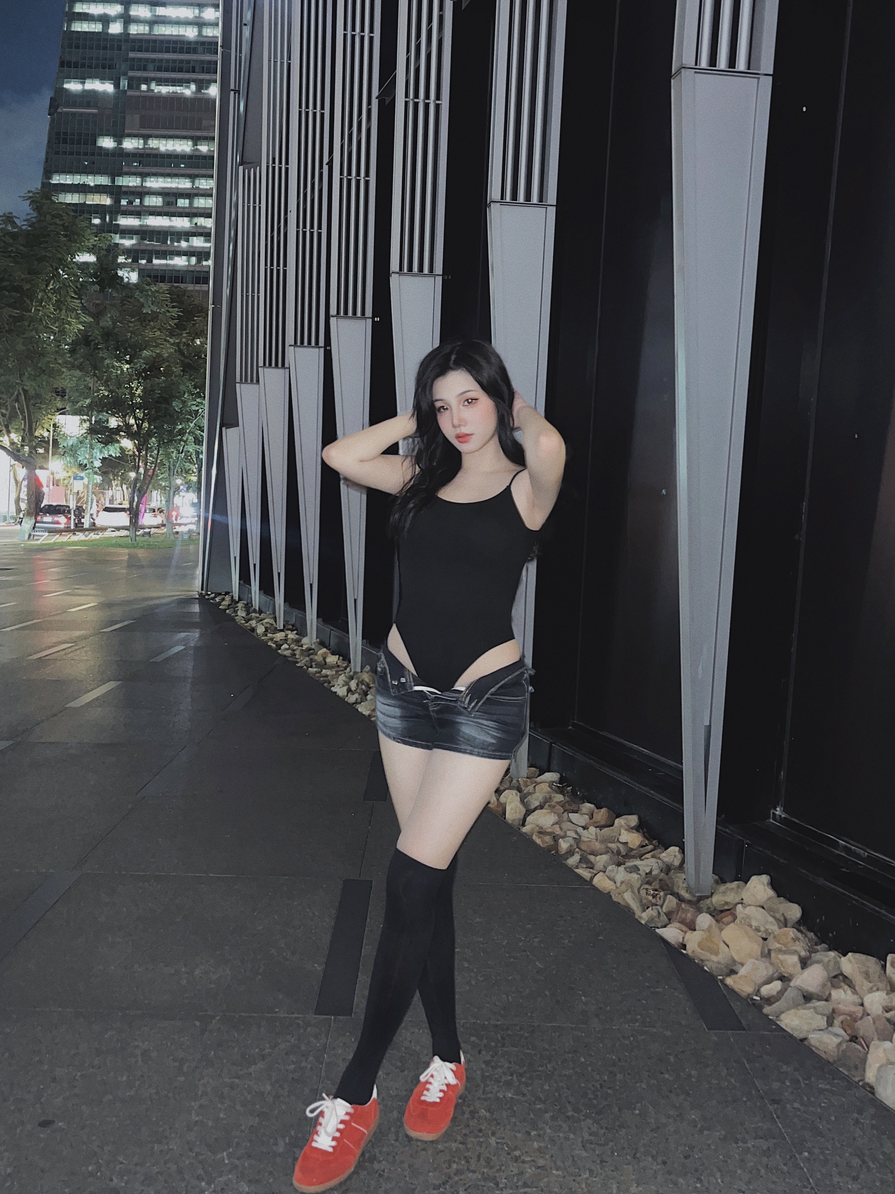 42026323-4913-4831-8C8F-E2402B29B945