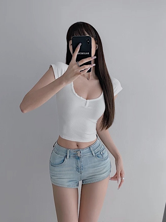 D9ABBE53-6D37-43BB-A5C1-64EF0E8CEF35