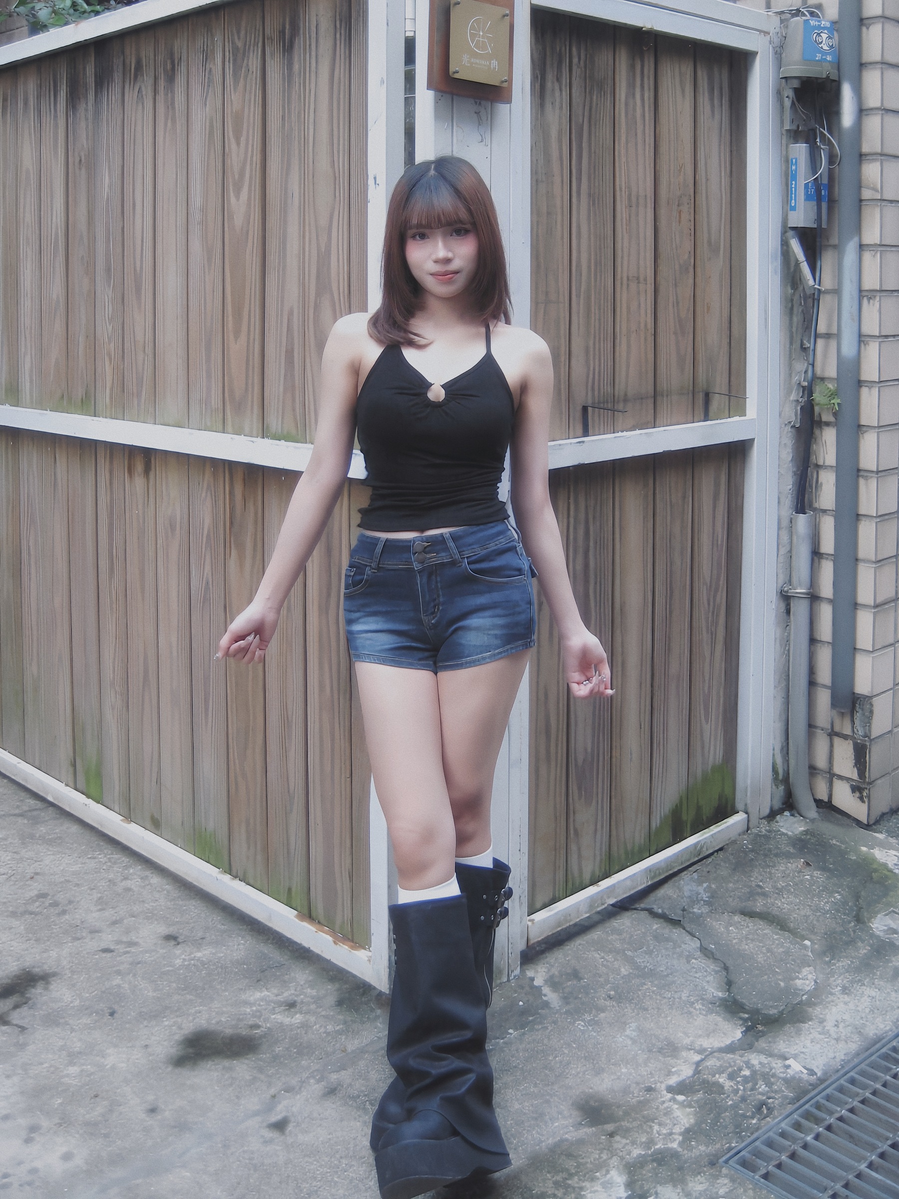 CC2477C8-E403-494D-BA7F-A7D3F0B046F4