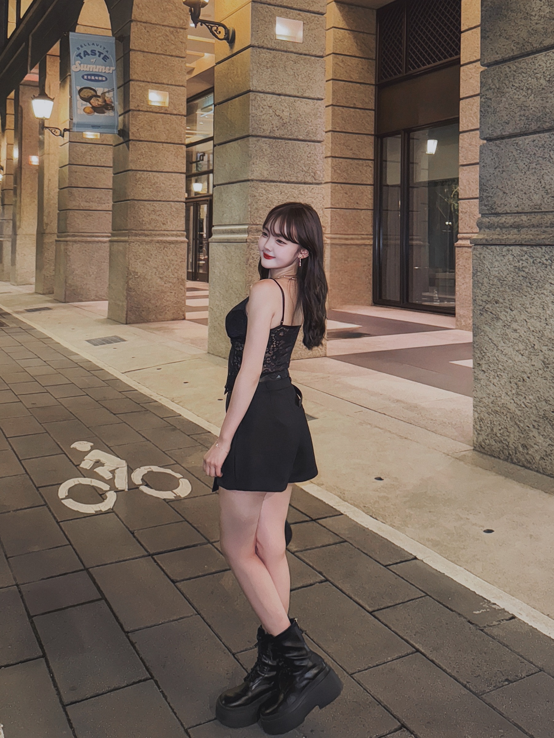 C7EE8130-365B-4CC5-B3A3-A331BC519F64