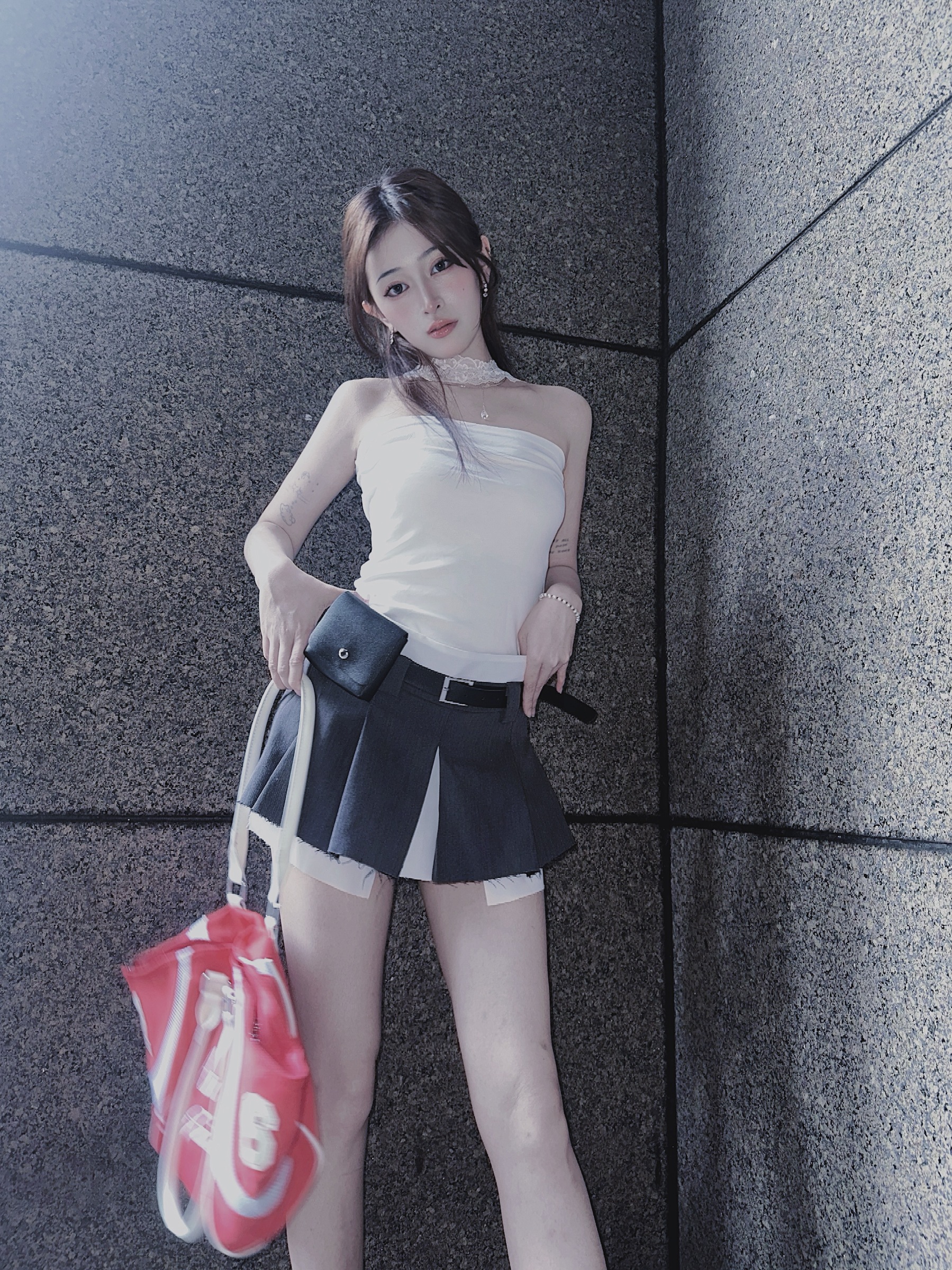 DB8F01E8-6725-4243-B034-E178858D370B