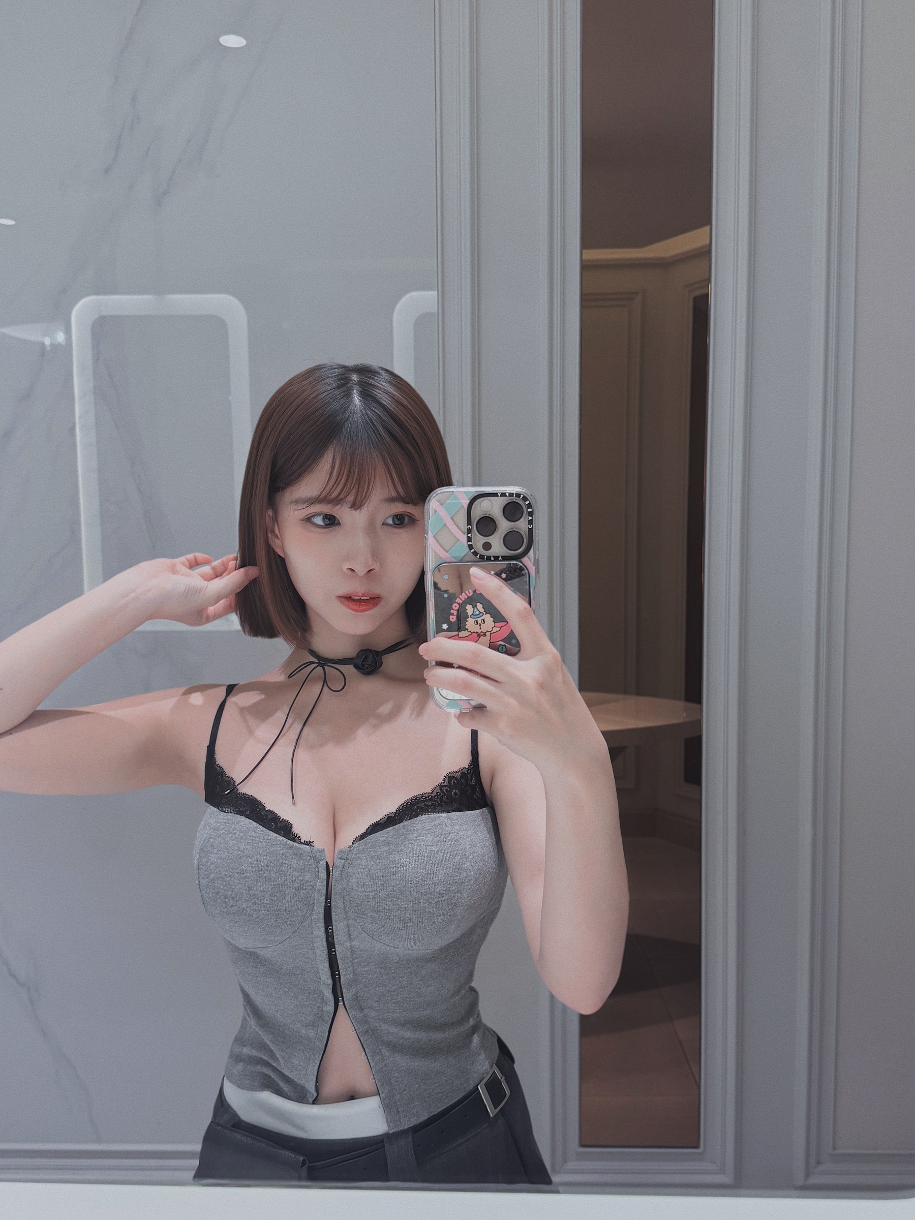 6E7CE7E0-11AD-4360-83F4-48B5D905D294